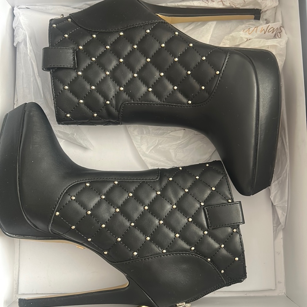 BeBe Heel Booties